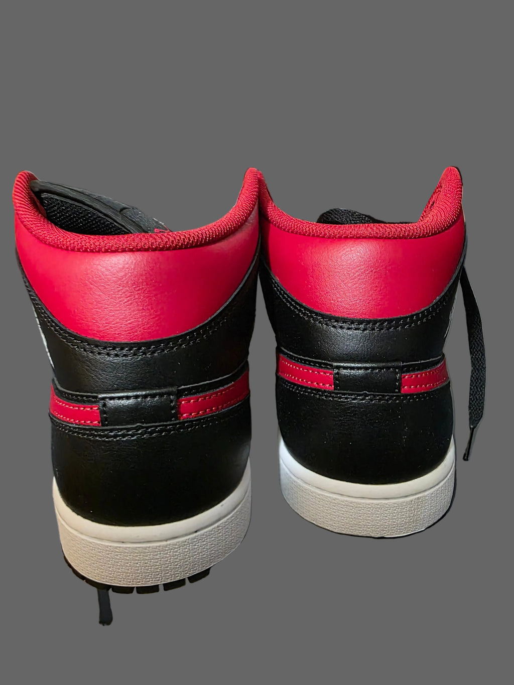 Jordan 1 Mid Chicago Bulls colorway,  size 10.5m,  new.