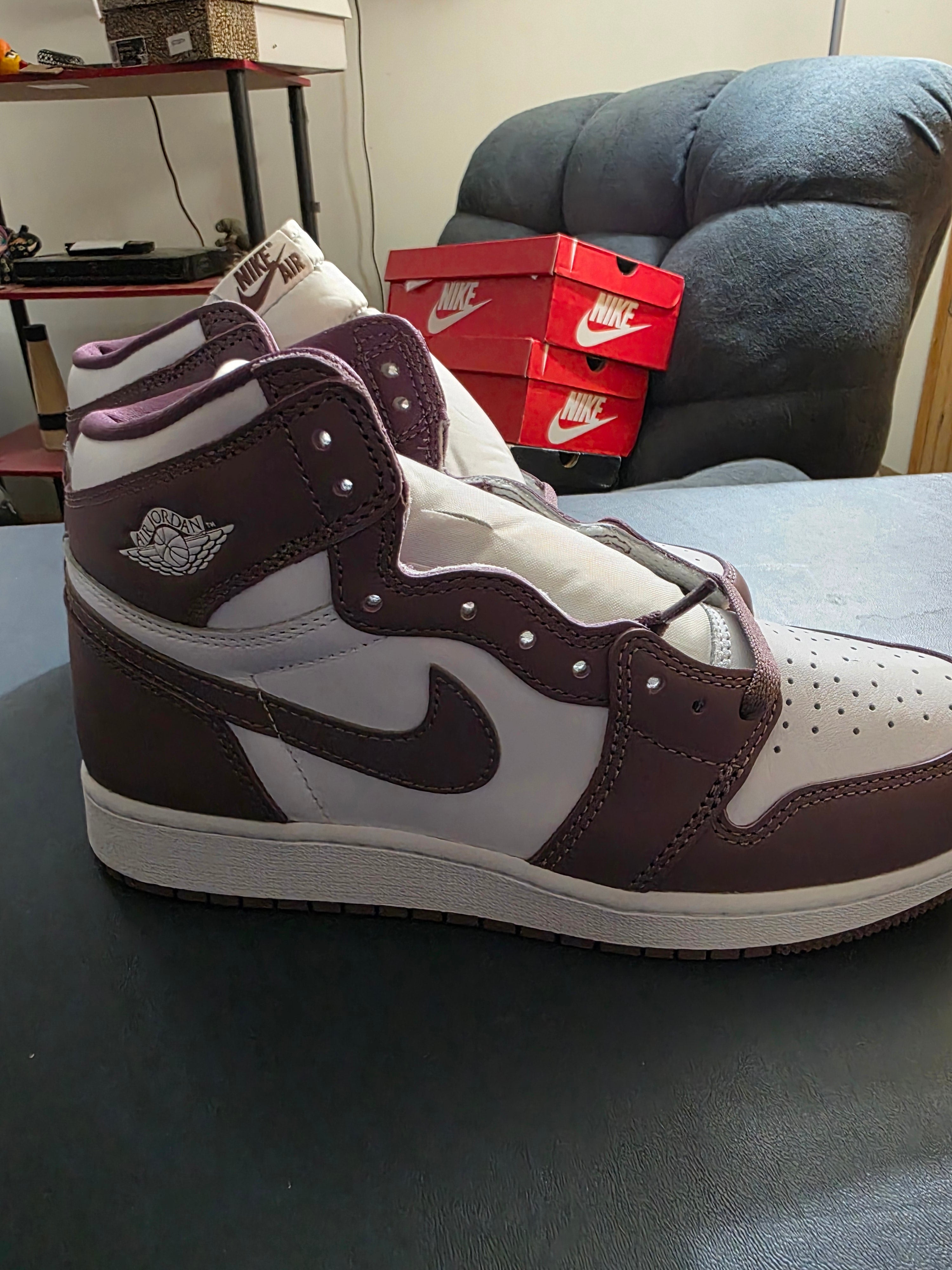 Jordan 1 Mid Dark Burgundy, size 7y/8.5w,  new.