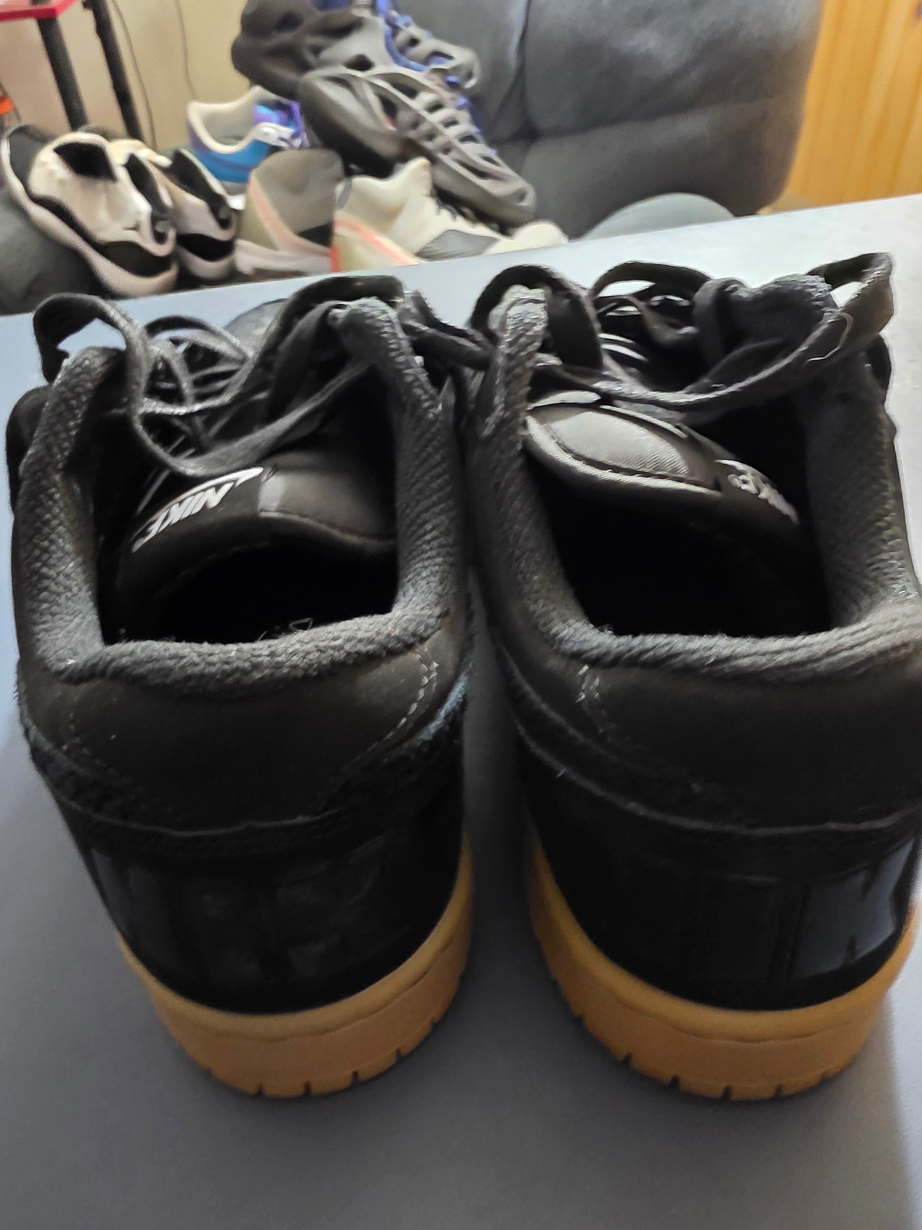Nike Big Gum Low Lux, size 9.5m.