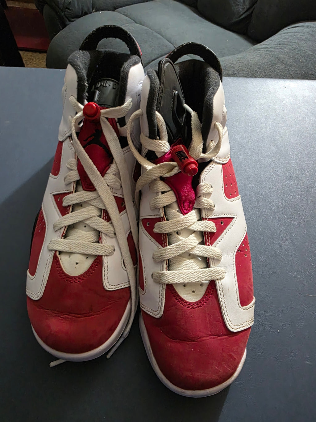 Jordan 6 retro Carmine,  size 6y.