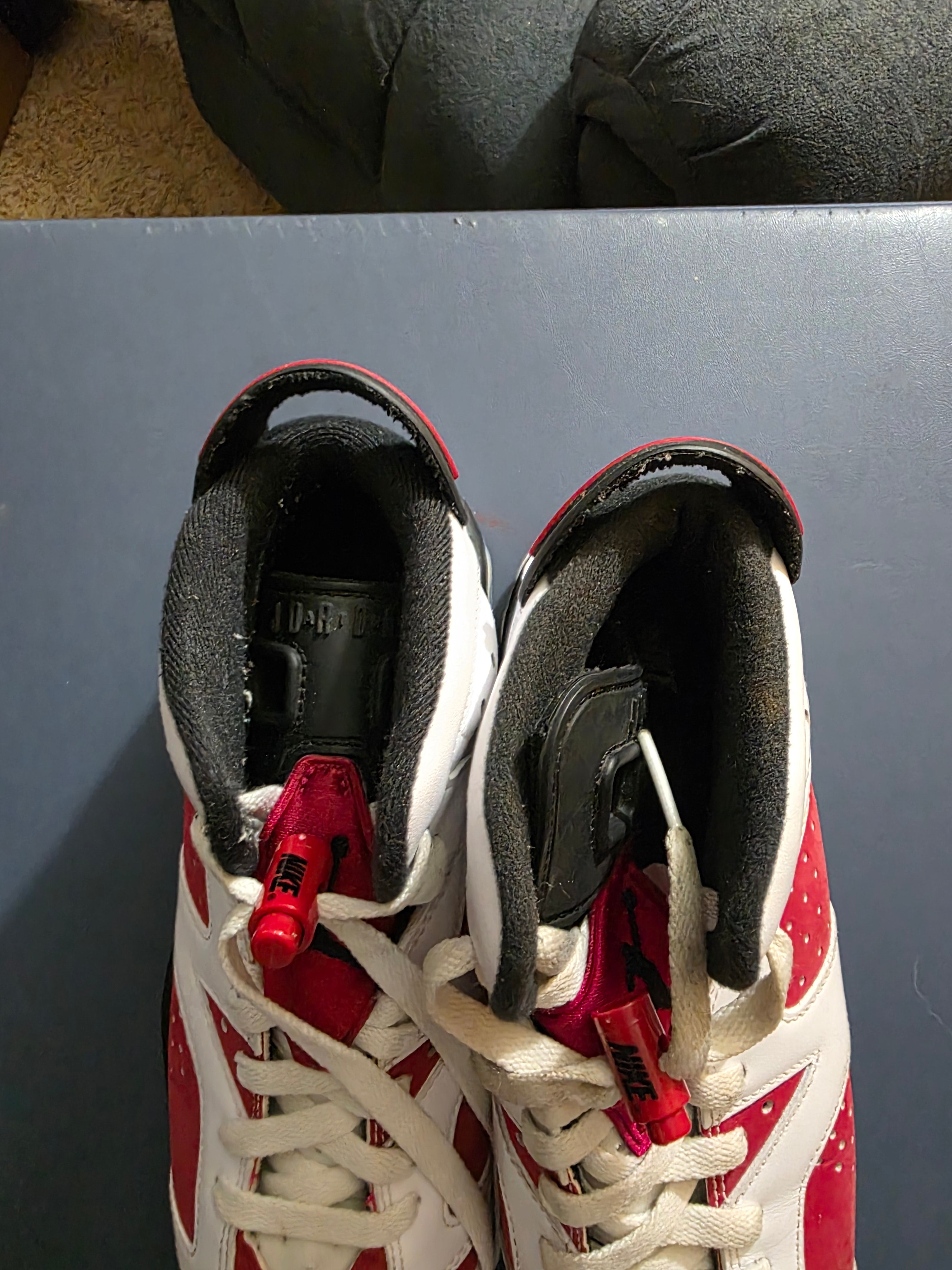 Jordan 6 retro Carmine,  size 6y.