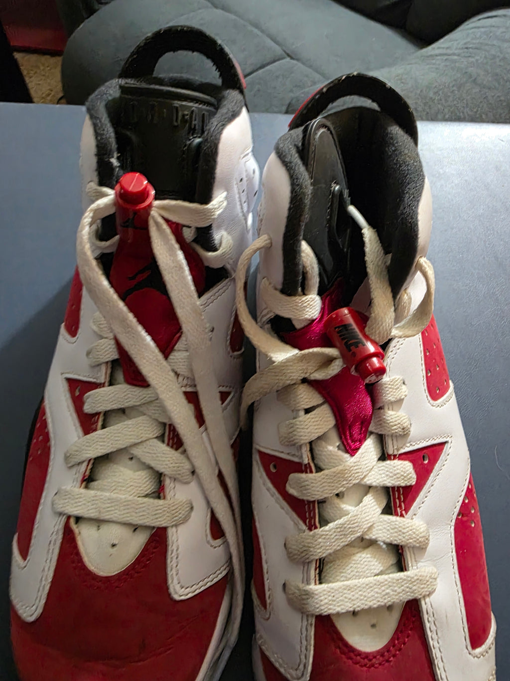 Jordan 6 retro Carmine,  size 6y.