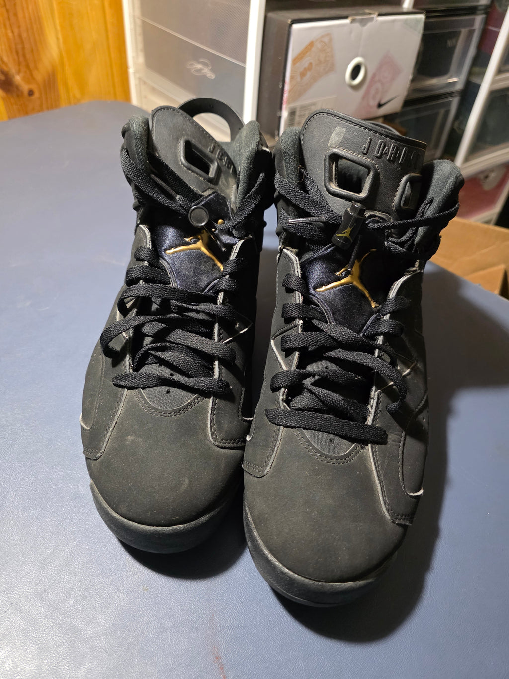 Jordan retro 6 DMP Black/Gold, size 10.5m.