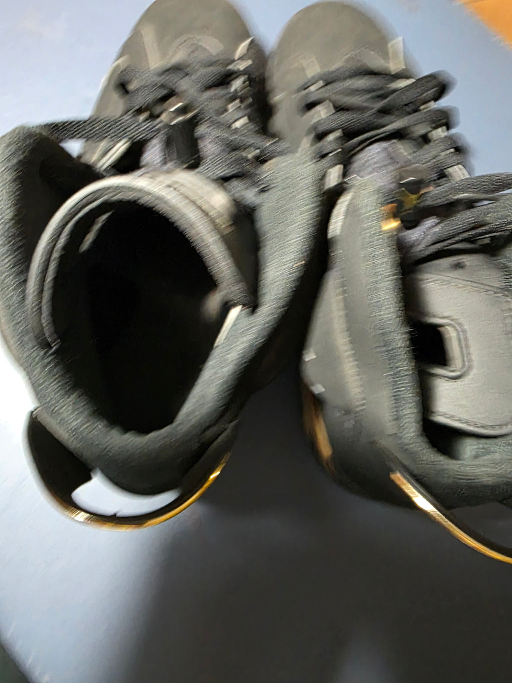 Jordan retro 6 DMP Black/Gold, size 10.5m.