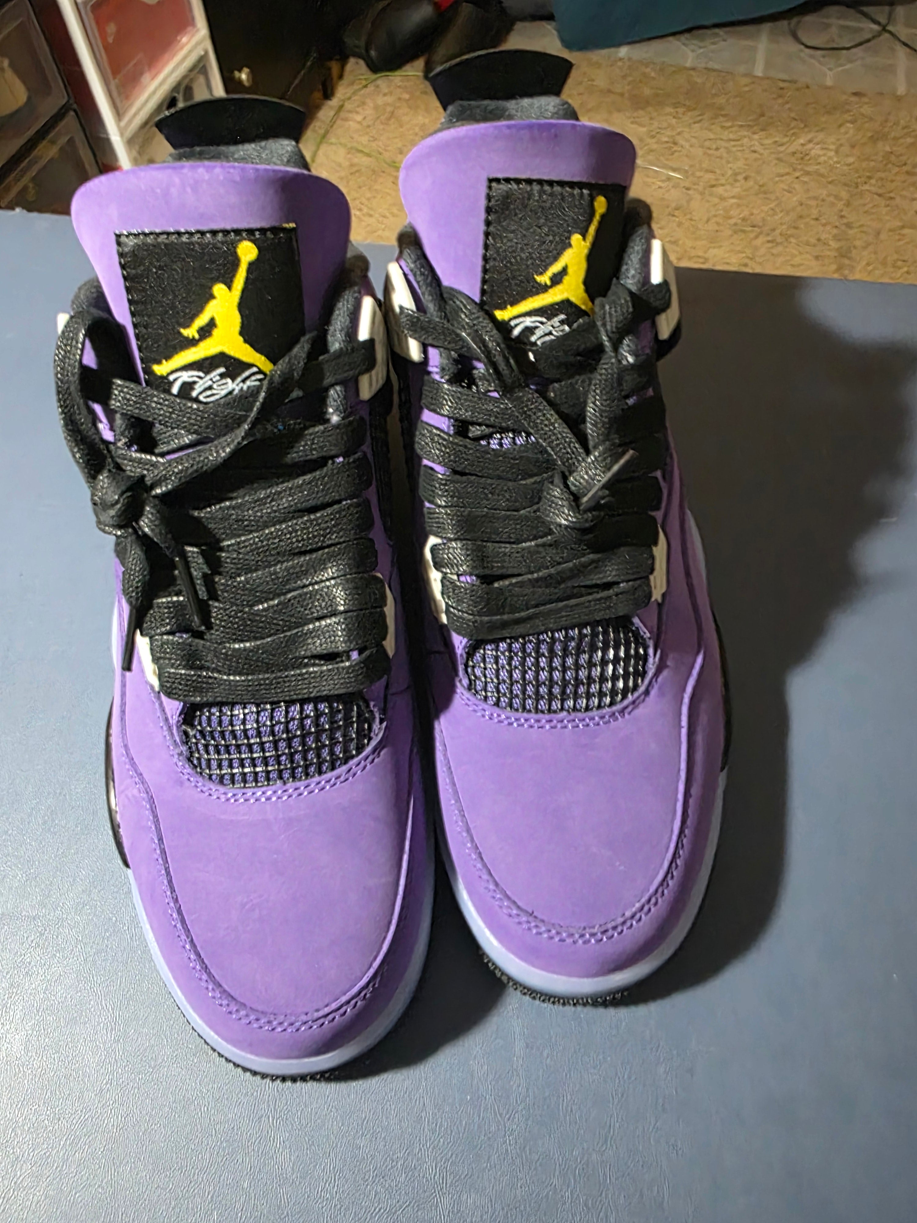 Jordan 5 retro Violet/Black size 10m.