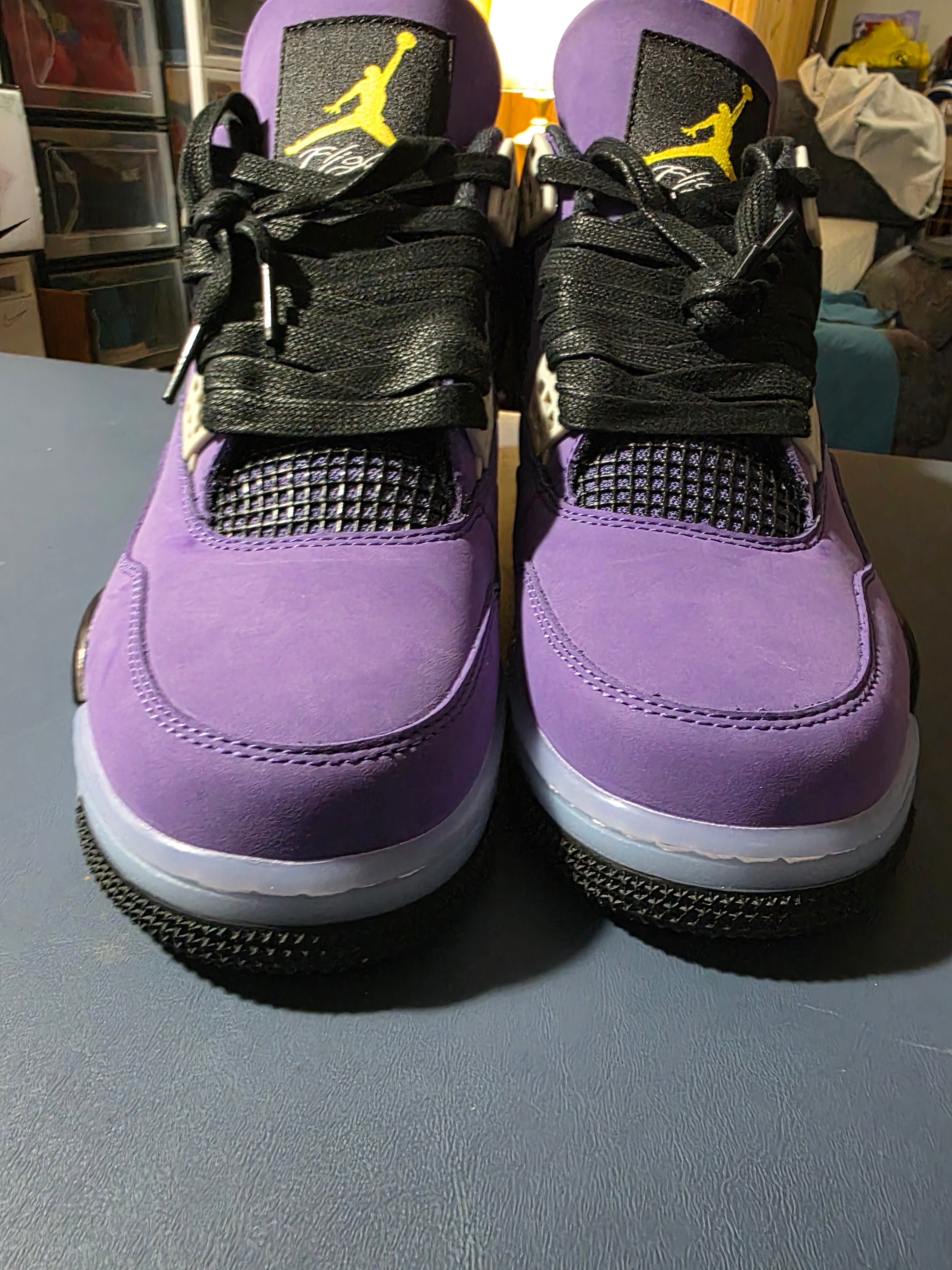 Jordan 5 retro Violet/Black size 10m.