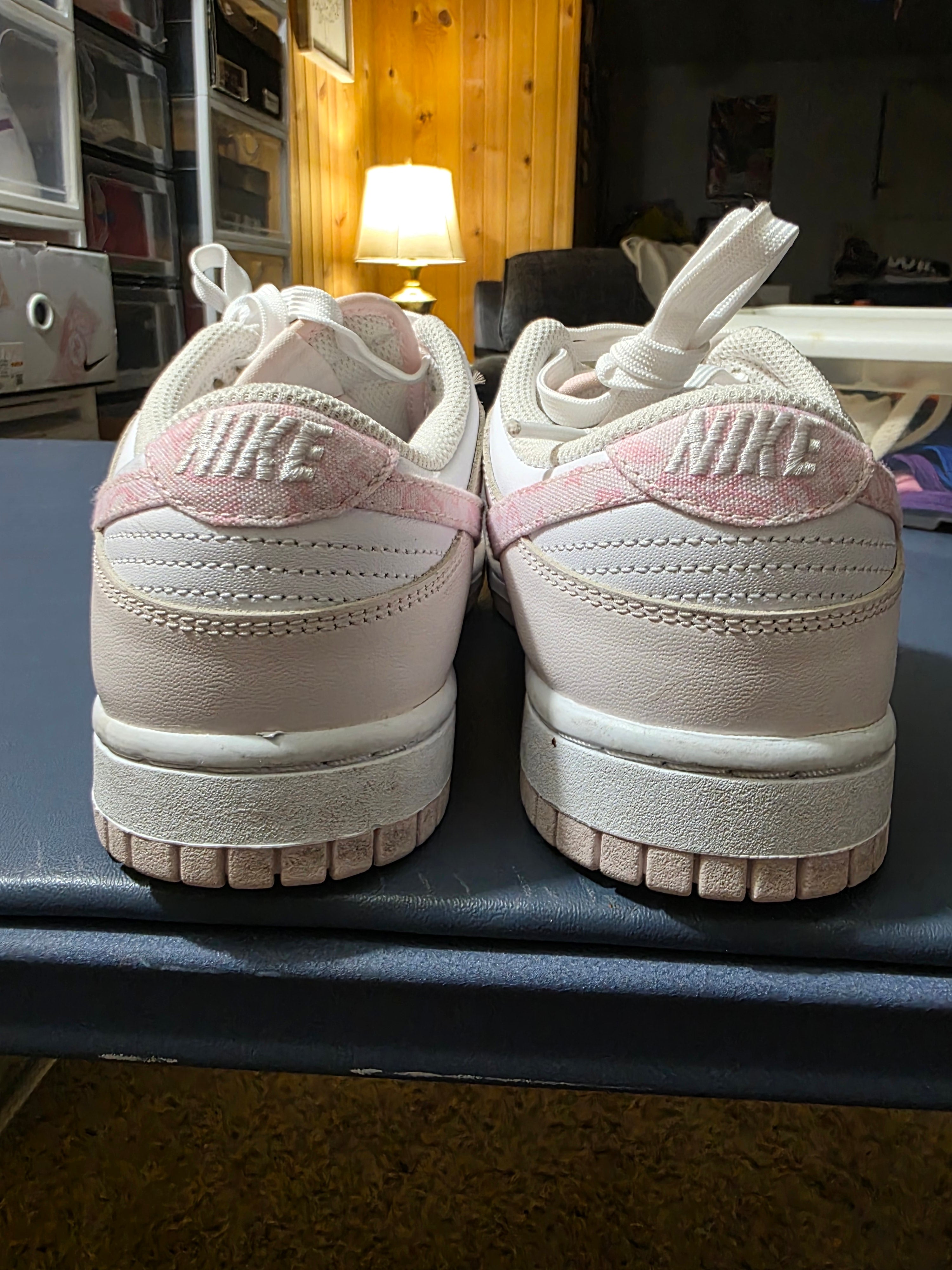 Nike womens Dunk Low Pink Paisley,  size 7w.