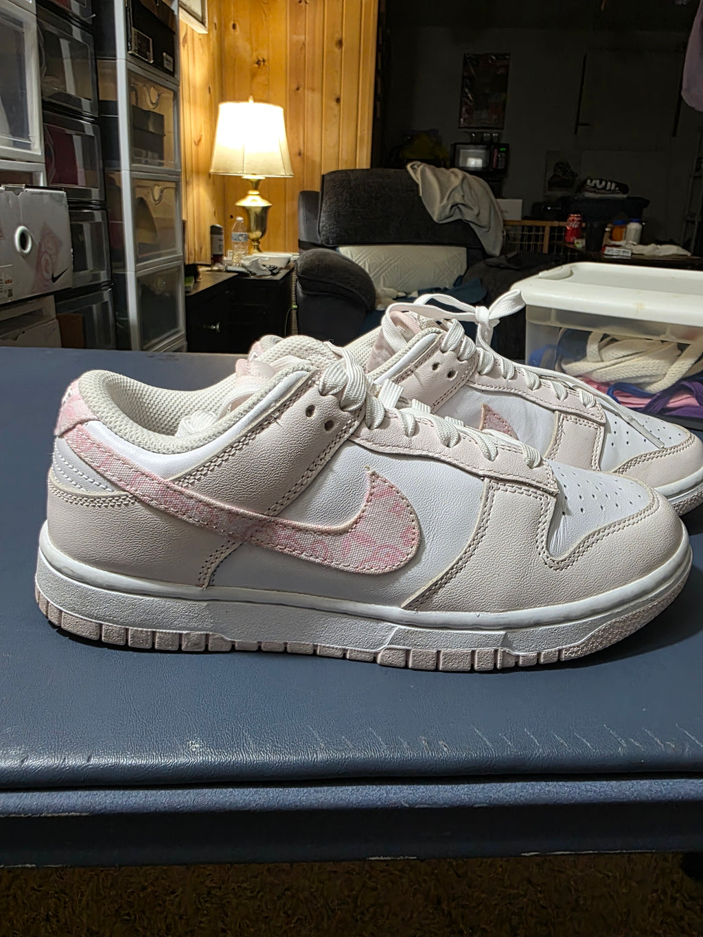 Nike womens Dunk Low Pink Paisley,  size 7w.