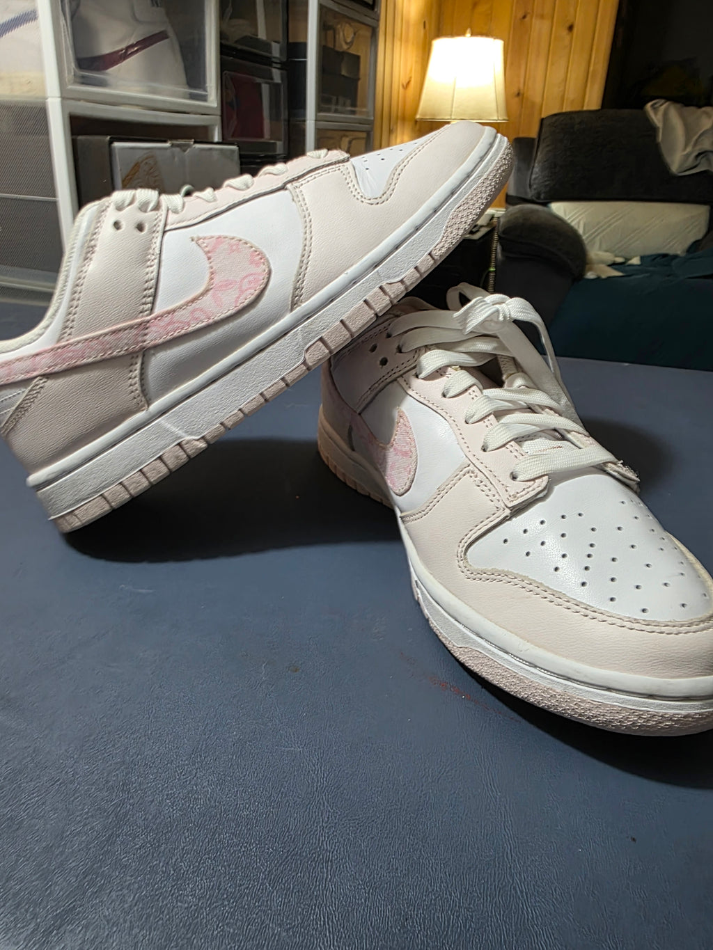 Nike womens Dunk Low Pink Paisley,  size 7w.