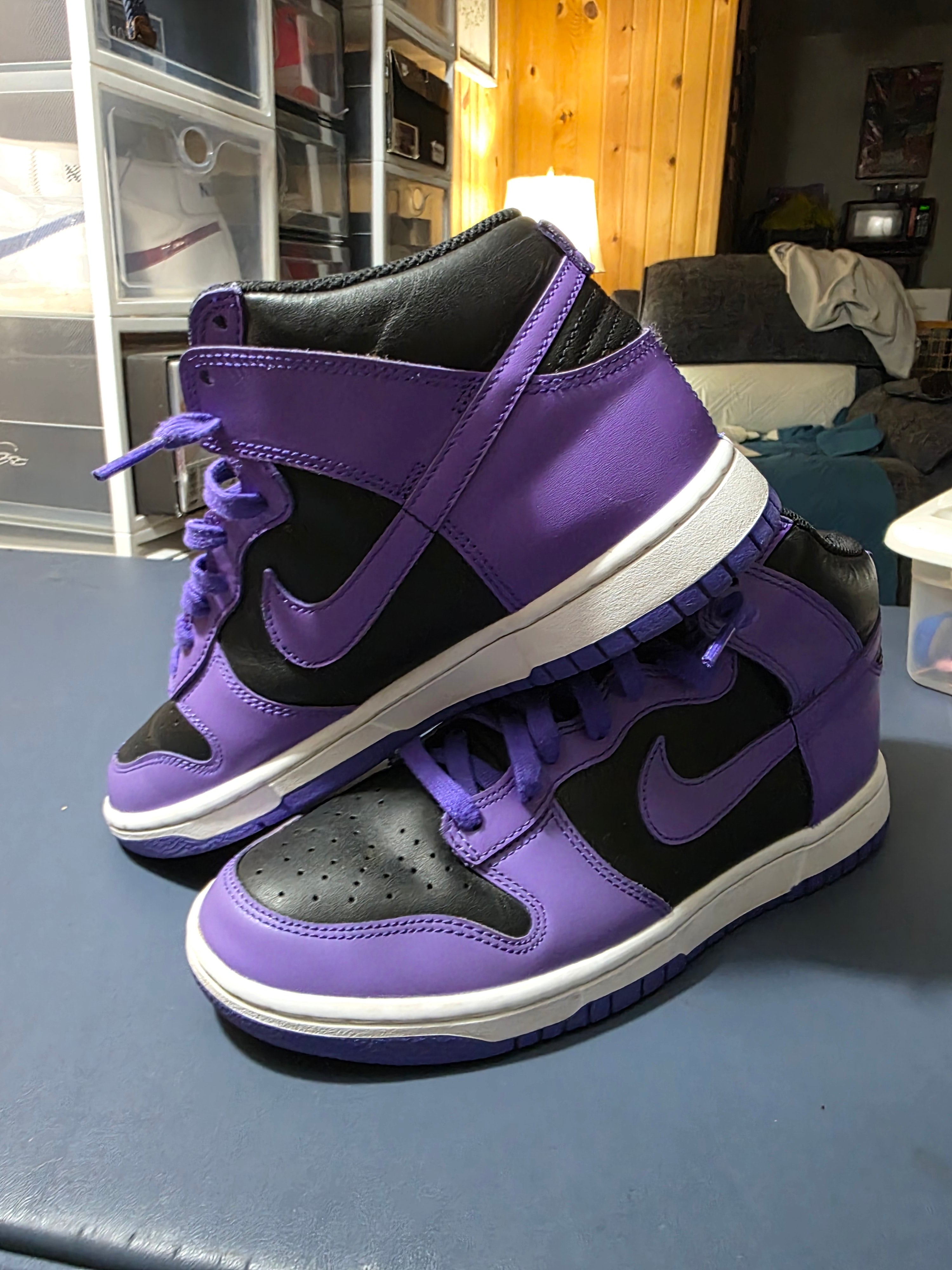 Jordan 1 Psychic purple, size 9m.