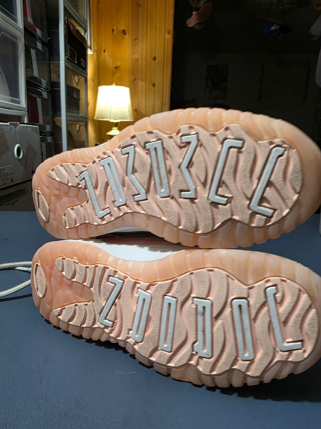 Jordan 11 retro pink kids, size 12c.
